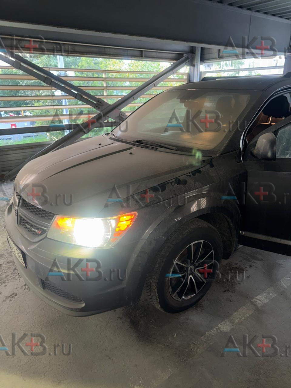 Замена аккумулятора на Dodge Journey I Рестайлинг 2011 – н.в. 3.6 (283 л.с.)