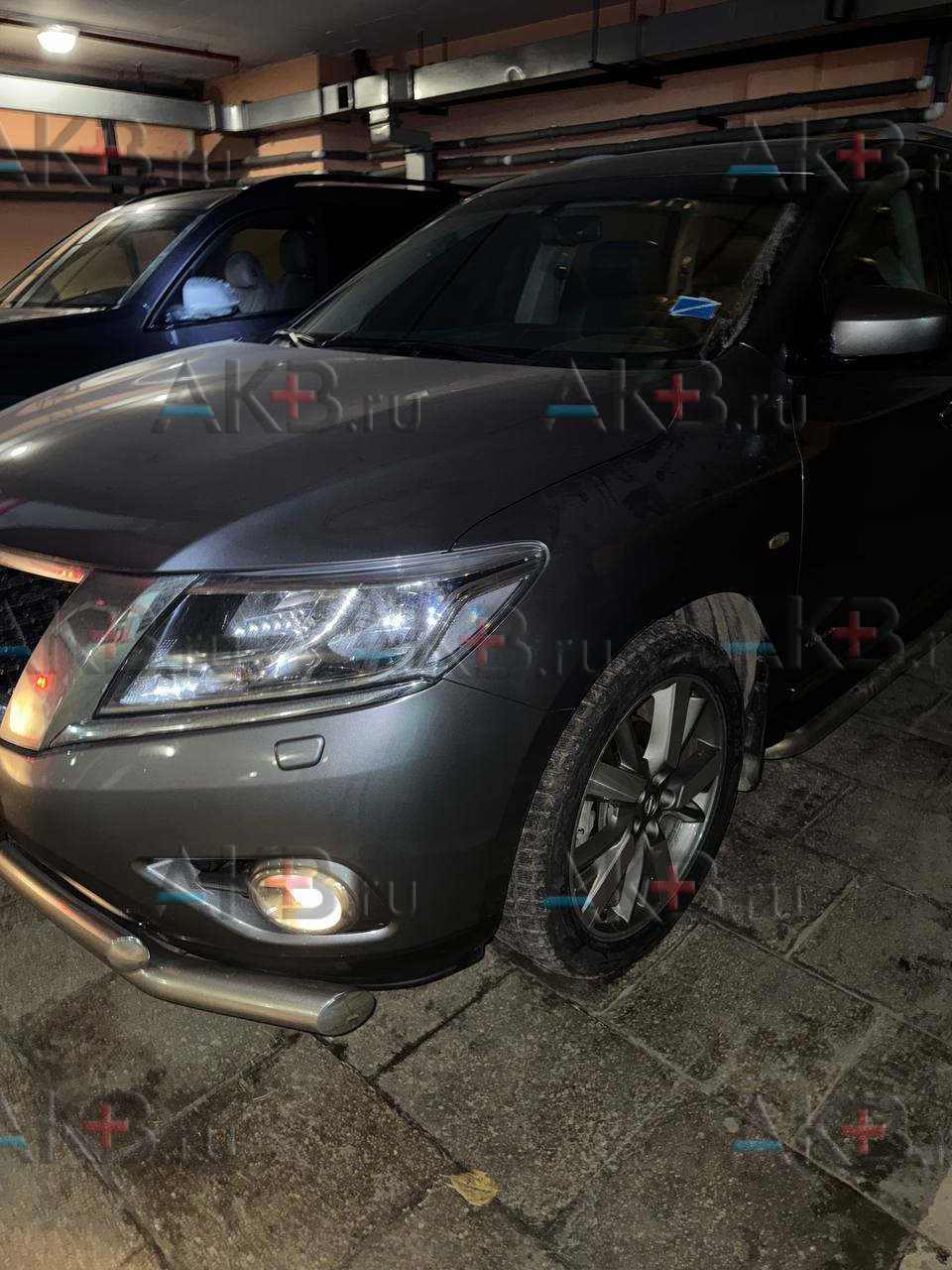 Замена аккумулятора на Nissan Pathfinder IV (R52) 2012 – 2017 2.5hyb (234 л.с.)