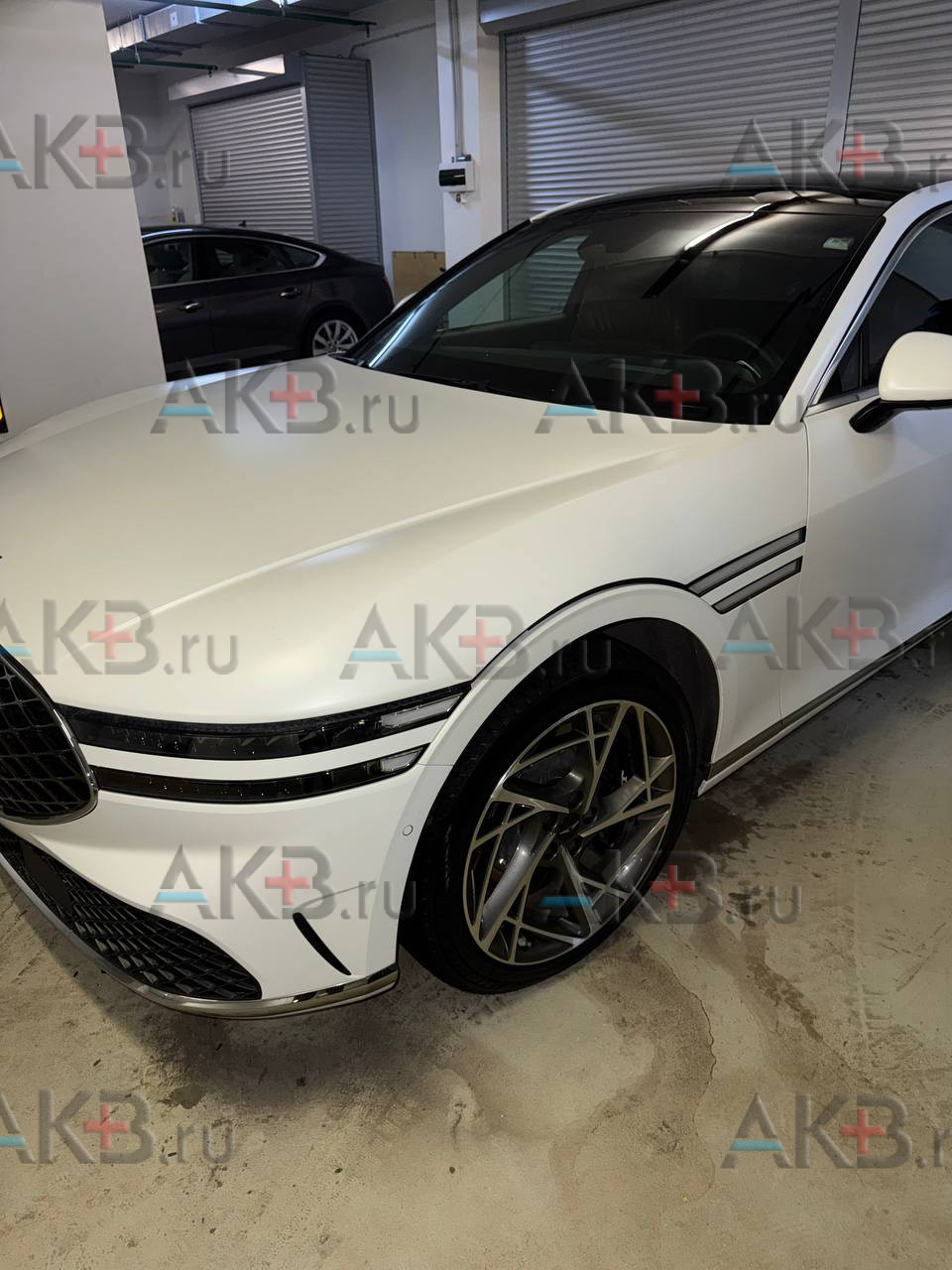 Замена аккумулятора на Genesis G90 II 2022 - н.в 3.5 (415 л.с)