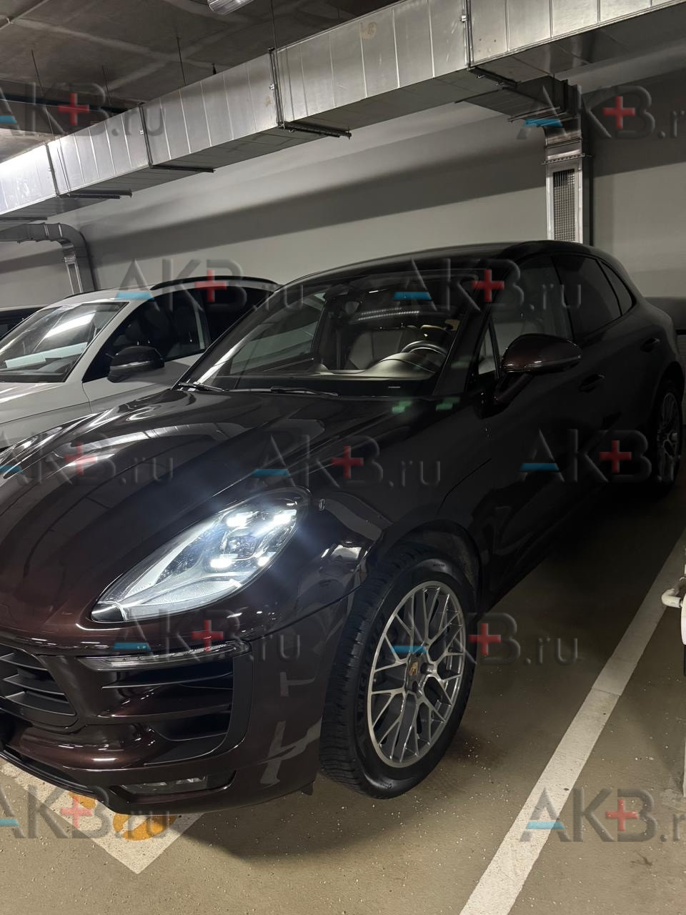 Замена аккумулятора на Porsche Macan I 2014 – 2018 2.0 (237 л.с.)