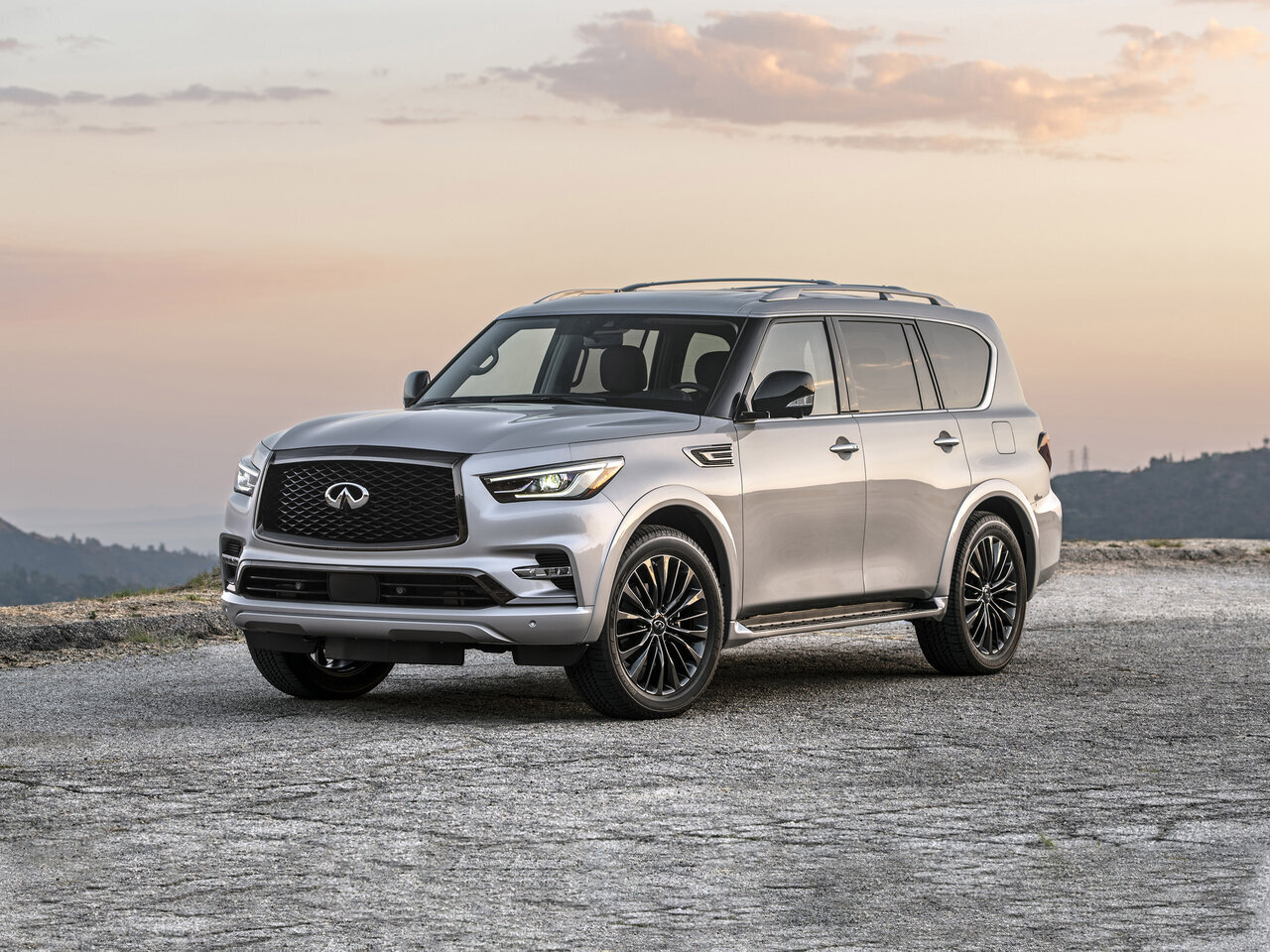 Infiniti QX80 2020—2024 I Рестайлинг 3 5.6 л (405 л.с)