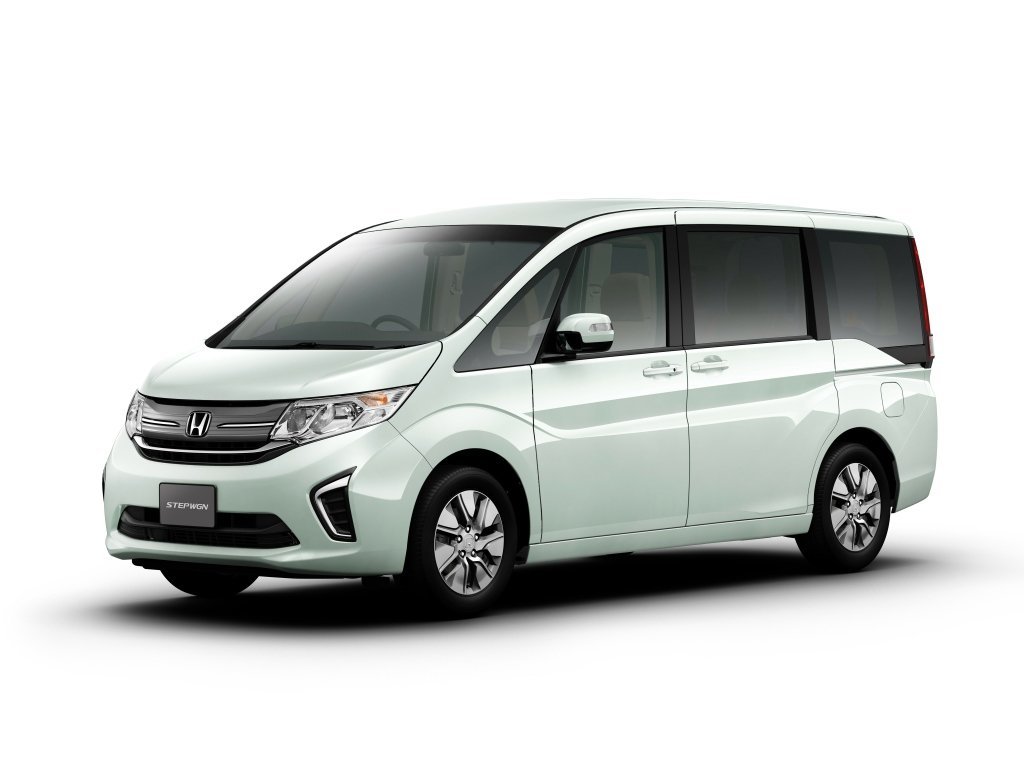 Honda Stepwgn V 2015-2017 1.5 (150 л.с.)