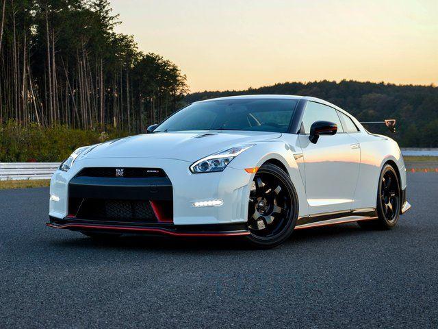 Nissan GT-R 2013 – 2016 3.8 (540 л.с.)