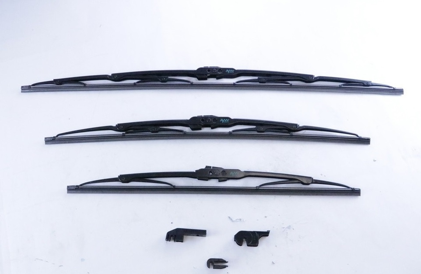 Щетки стеклоочистителя  Aywiparts 600мм/24 AW2010060 (каркасная)